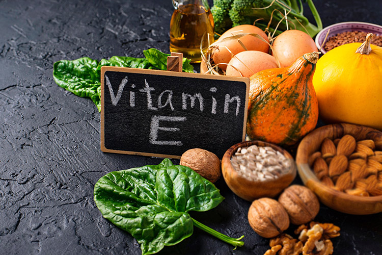 منابع غذایی غنی از ویتامین E